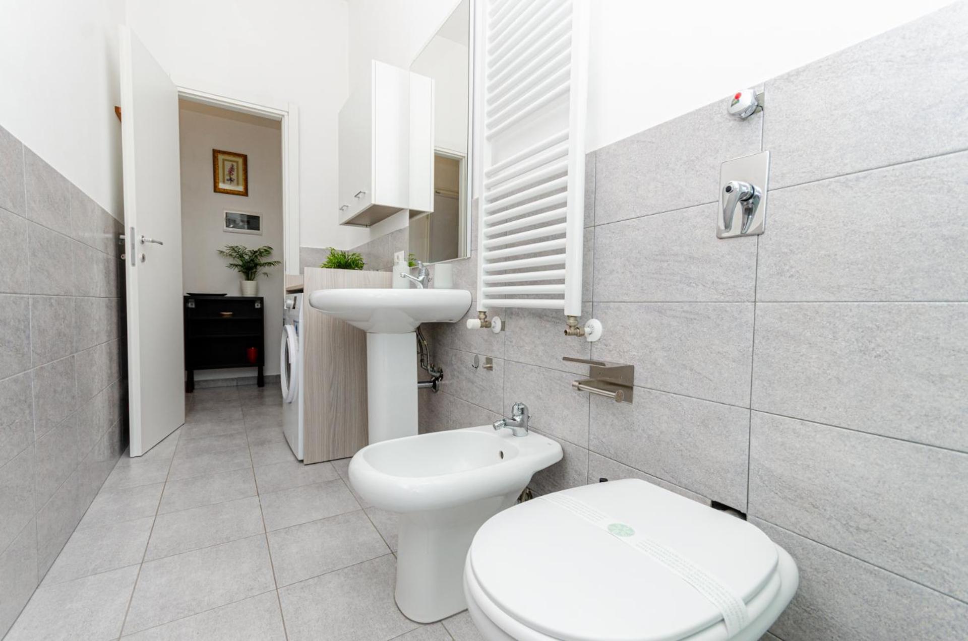 Vivimihome - Crespi House A 3 Minuti Dalla Metro Milan Luaran gambar